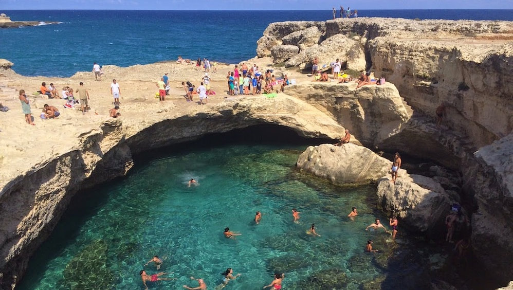 Grotta della Poesia, the natural sea pool near Torre dell'Orso