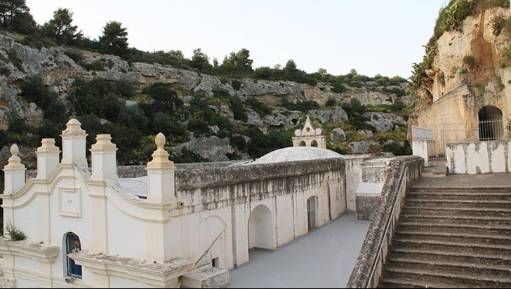 The sanctuary of Madonna della Scala in the Massafra ravine