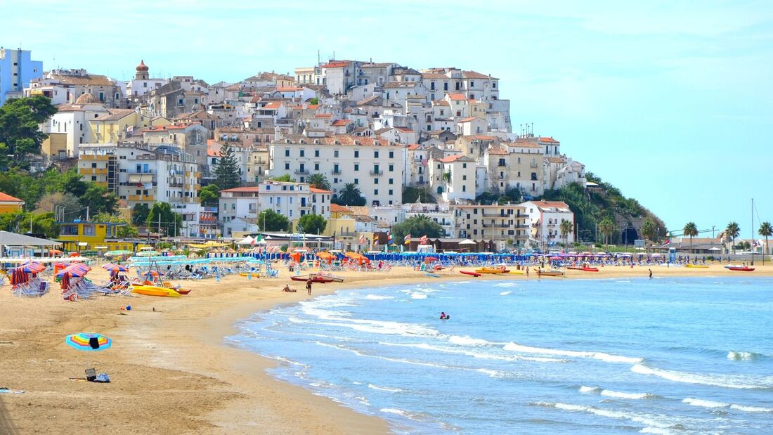 Rodi Garganico on its promontory above the Adriatic
